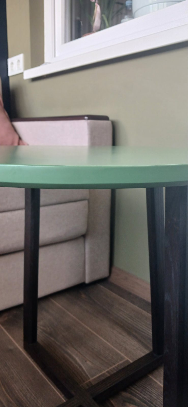 Столик изображение 7