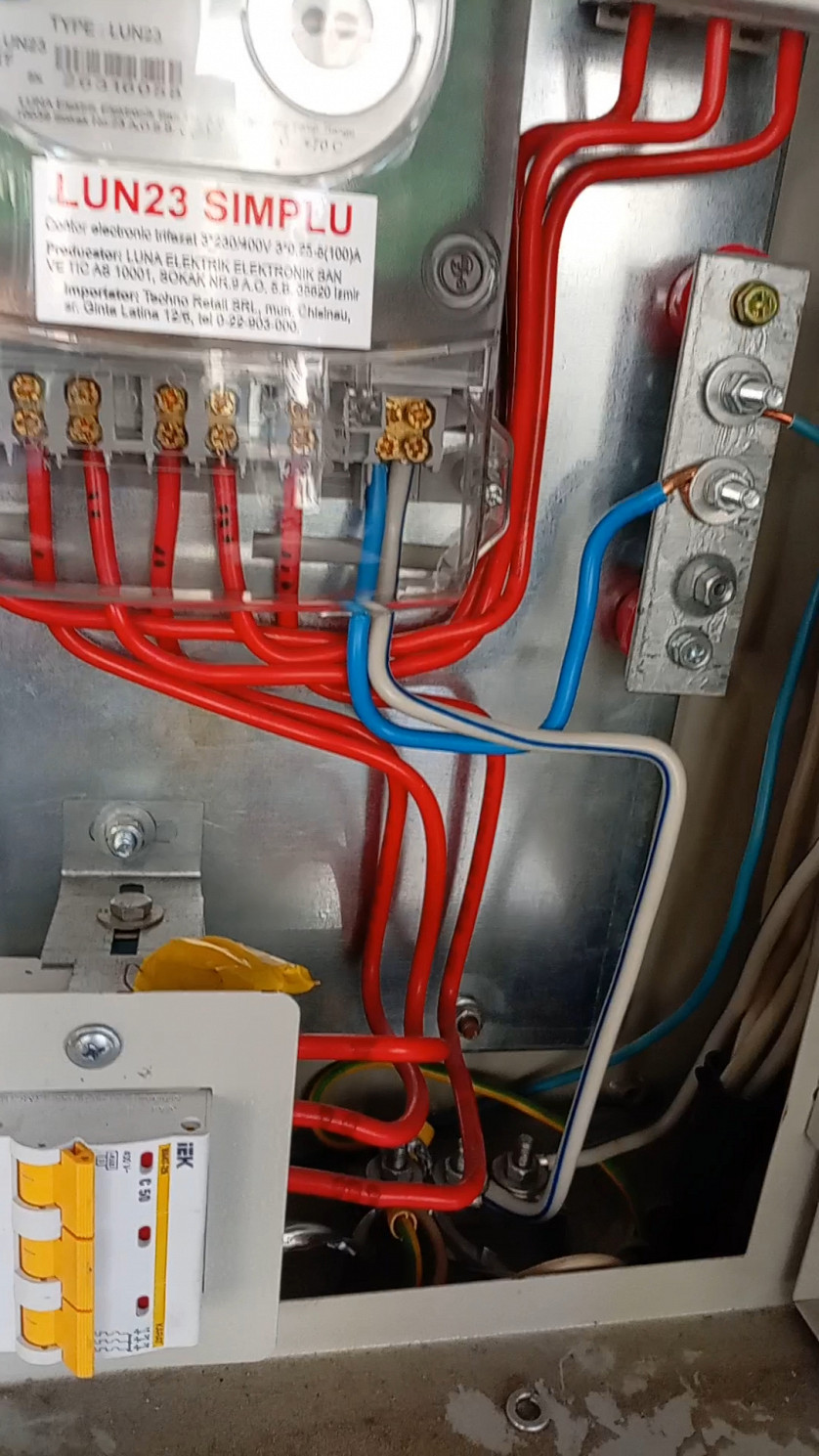 Монтаж и подключение  3х фазного счетчика изображение 1