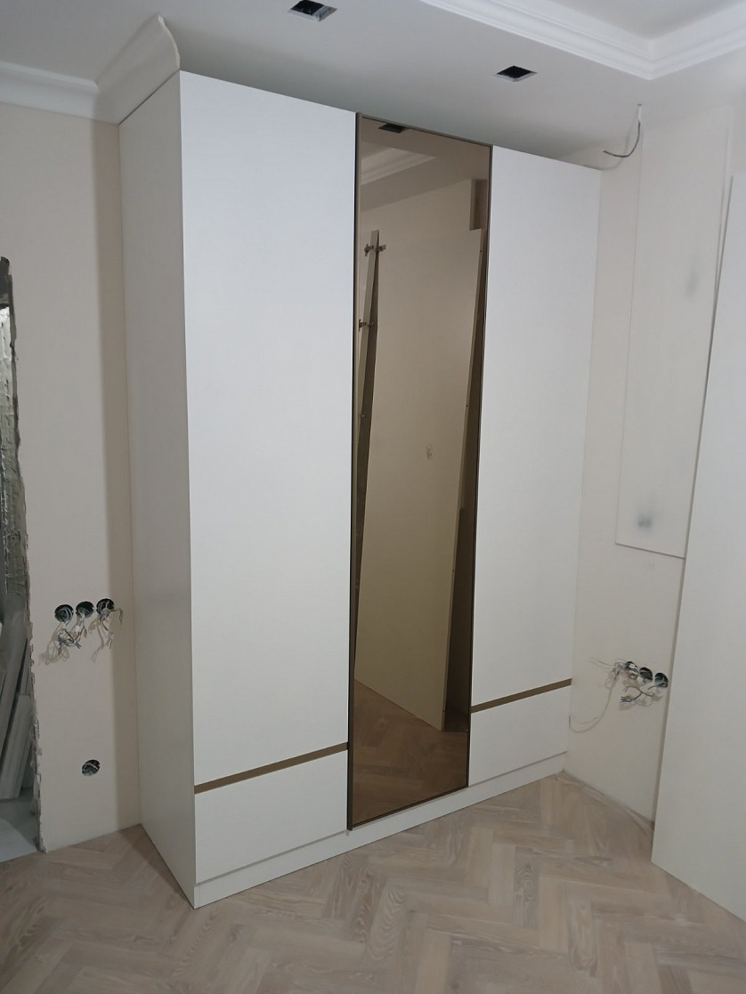 Сборка мебели , шкаф изображение 1