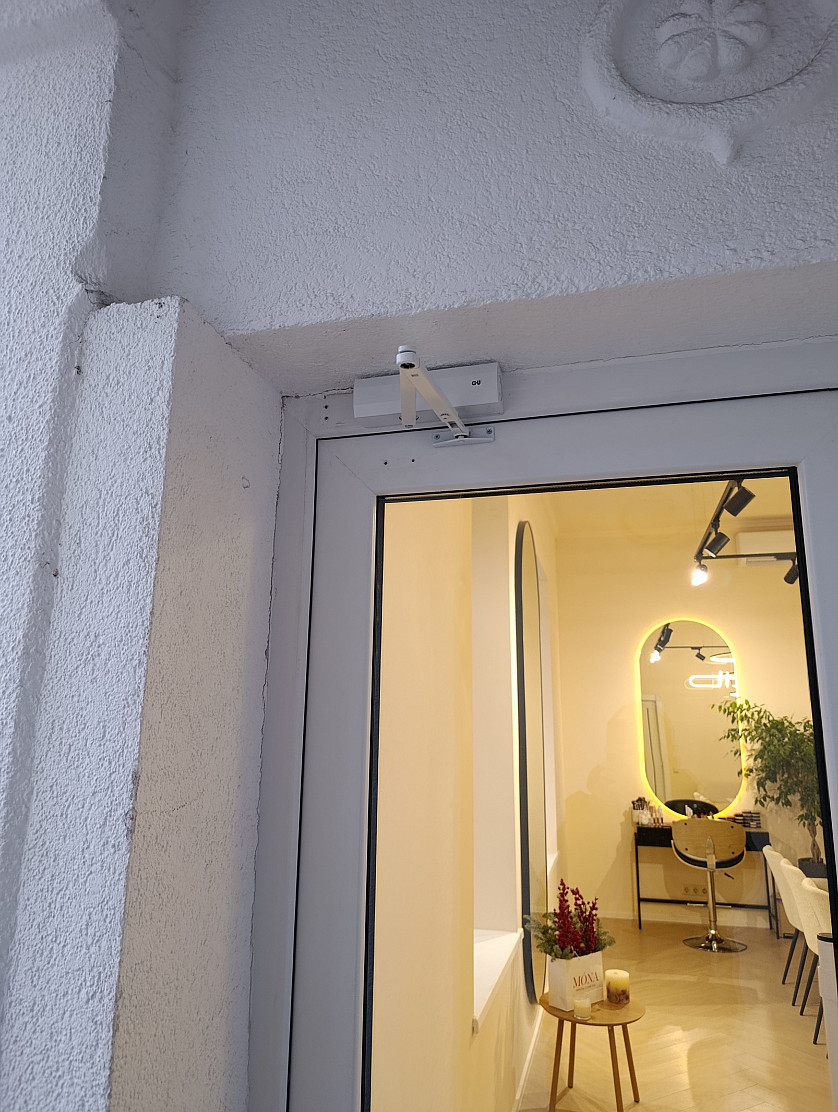 Ремонт окон и дверей из ПВХ и алюминия изображение 4