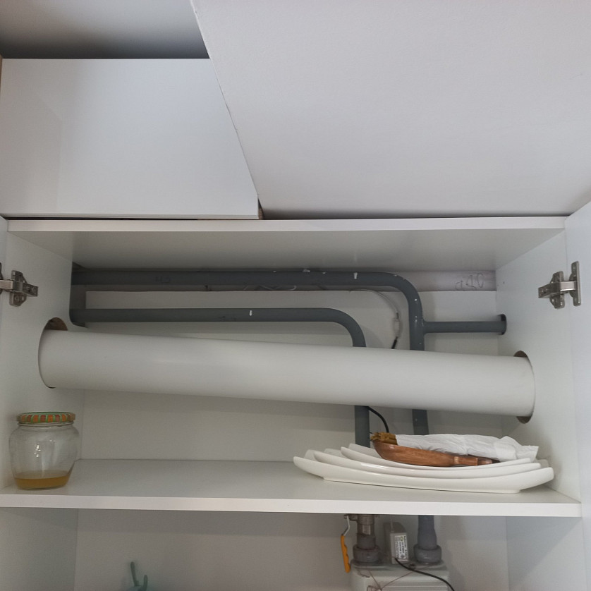 Монтаж вытяжки над плитой. изображение 2